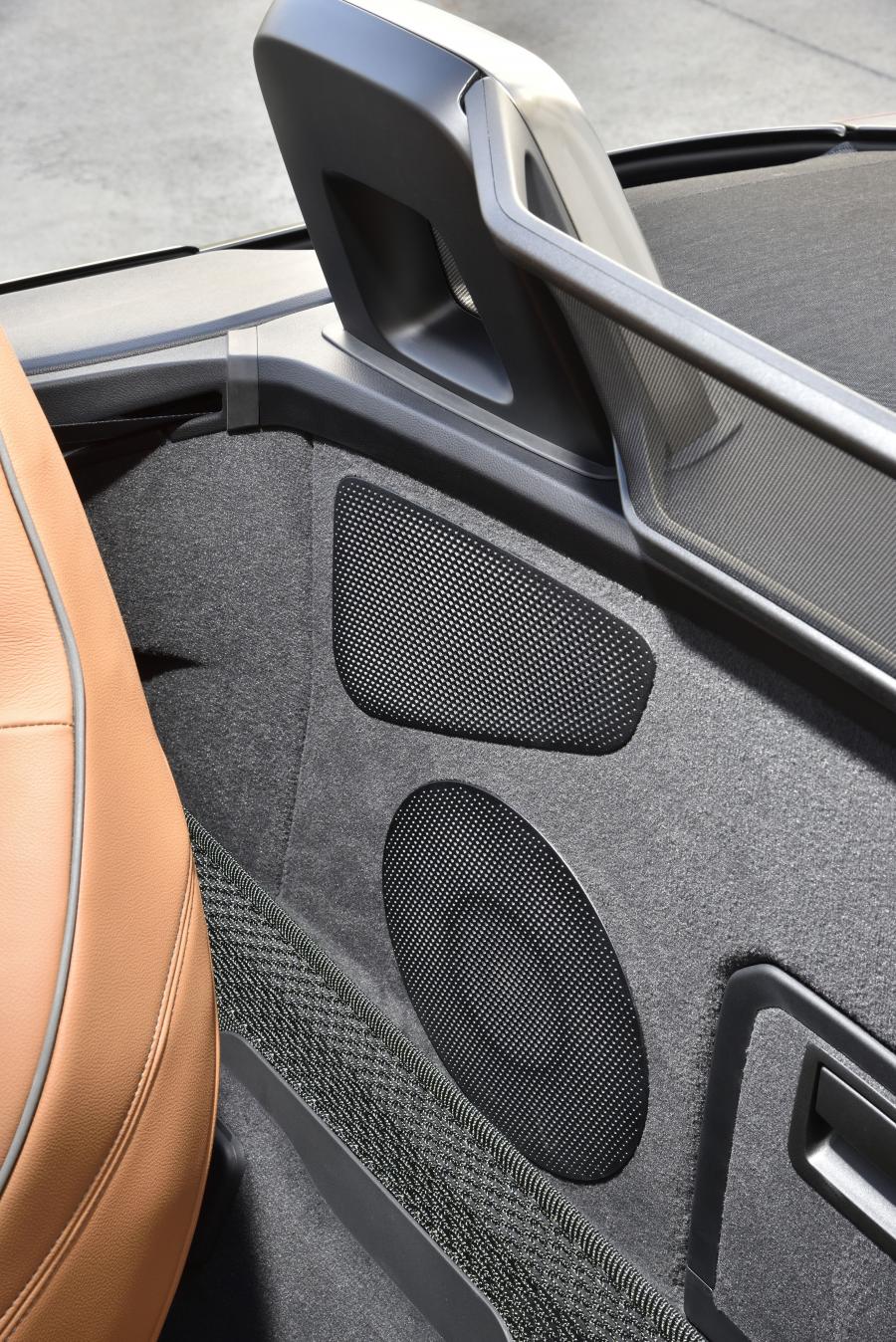 Детали интерьера BMW Z4 M40i (G29) 2018 года  (WW) (фото 172 из 179)